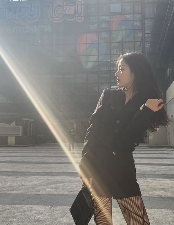 温哥华美女伴游